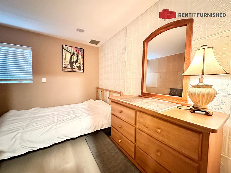 1522 W 8th Ave — Photo 12