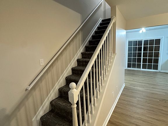 5th image of 114 Sentry Ln