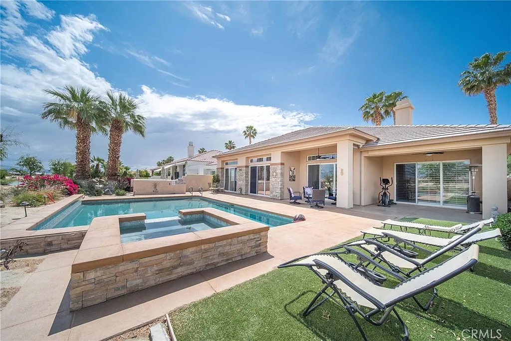 4 bed, 3.5 bath, 3412 sqft, $6,325 — Photo 2