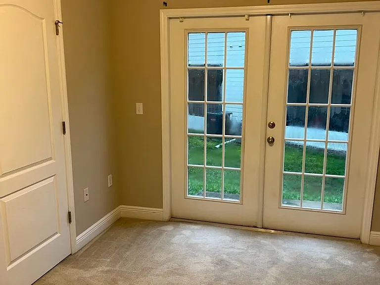 2954 SW 35th Pl #61 — Photo 10