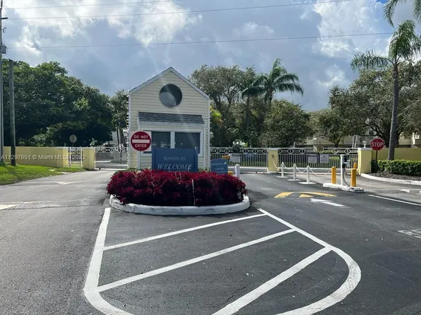 3437 NW 44th St APT 206, Fort Lauderdale, FL 33309