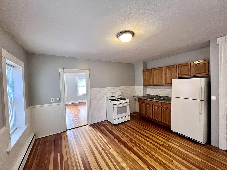 1st image of 103 Gold St #10598303