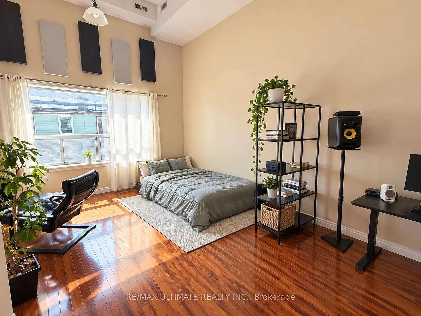 1 bed, $2,200 — Photo 2