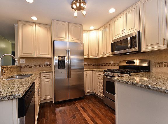 5th image of 8154 W Norwood Dr S