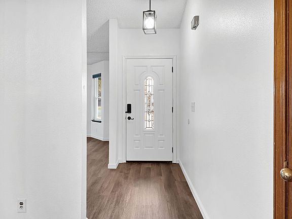 5th image of 1350 Pine Drive