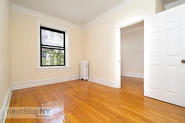 Rented by NextStopNY