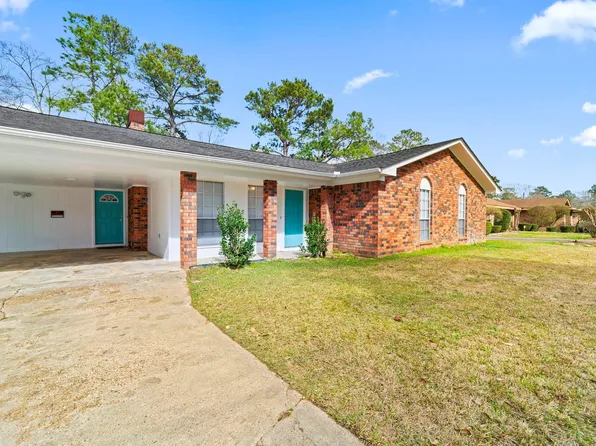3211 Rosewood Dr, Hattiesburg, MS 39401