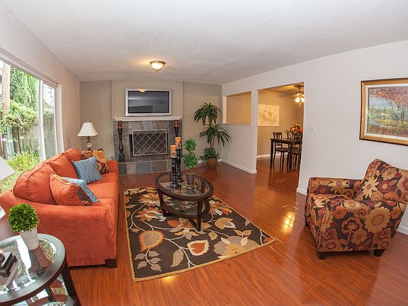 2nd image of 2915 Santa Buena Way