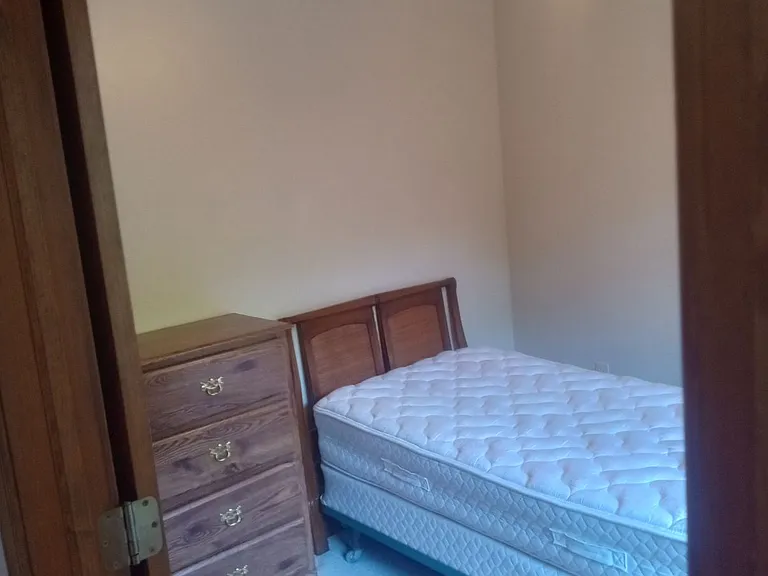 1275 Foster Rd — Photo 9