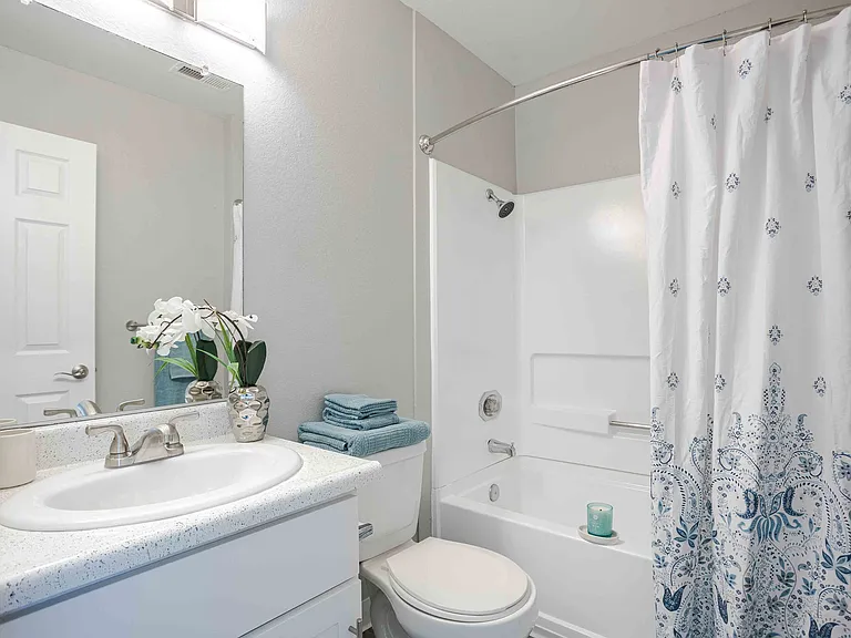The Vue at Rocklin Ridge — Photo 8
