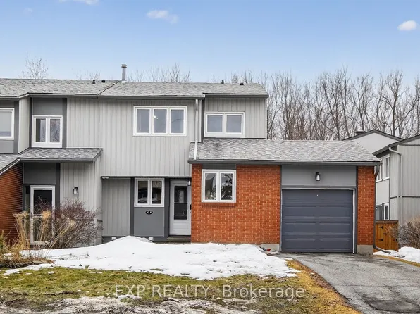 42 F Benlea Dr #70, Ottawa, ON K2G 4A9
