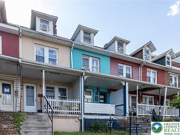 3rd image of 204 1/2 Clearfield St