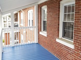 1 Acorn St #2, Pawtucket, RI 02860