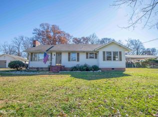 404 Douglas Ln, Clinton, TN 37716