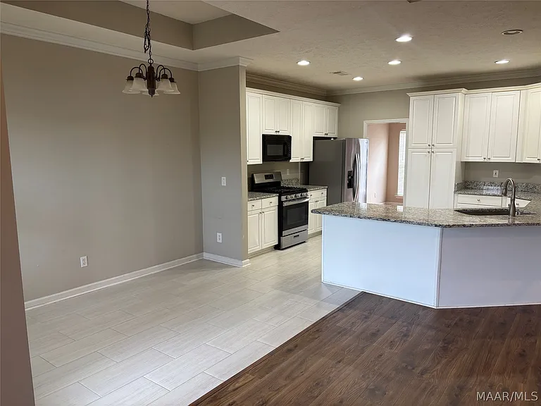 9506 Greythorne Ct — Photo 5