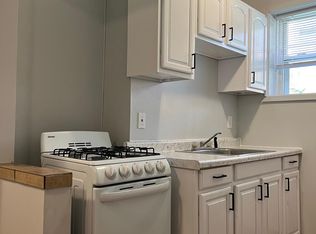22 Cadillac St APT 5, Pontiac, MI 48342