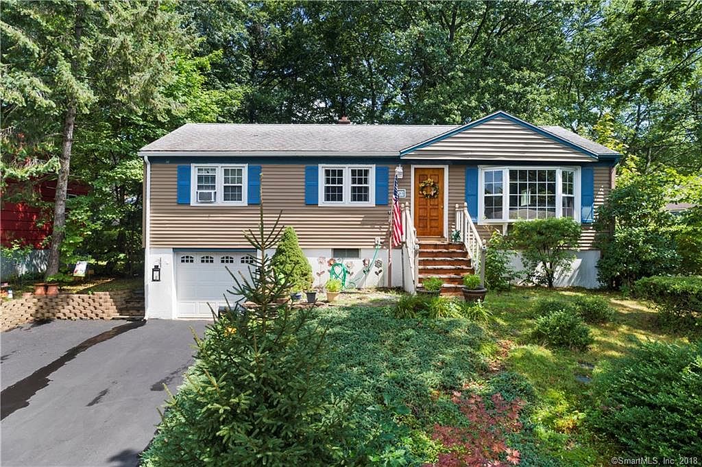 100 Beatrice Dr West Haven CT 06516 Zillow