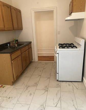 3rd image of 1735 Lafayette Ave #Cc5