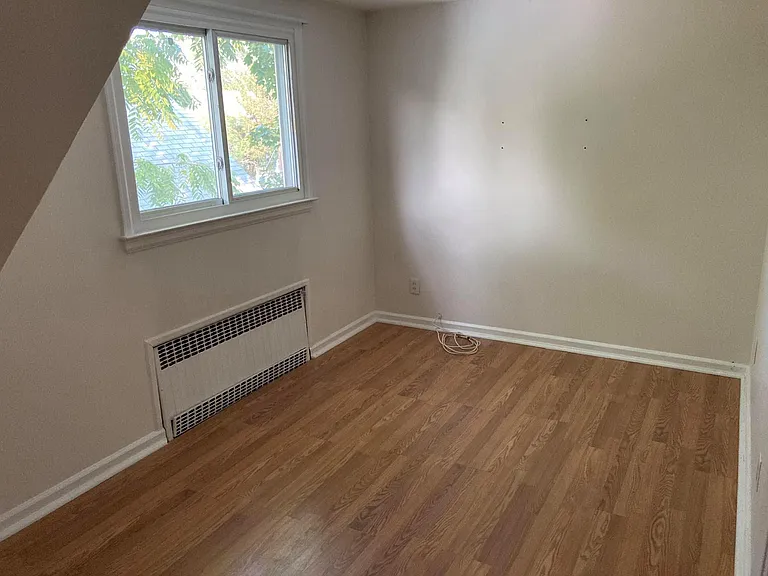 27 Glenwood St #3 — Photo 8