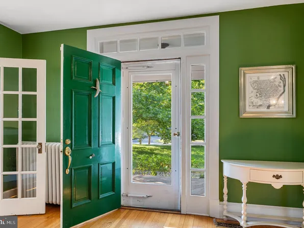 1735 Valley Ave, Winchester, VA 22601