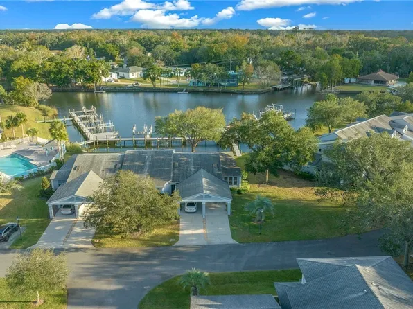 11014 W Cove Harbor Dr, Crystal River, FL 34428