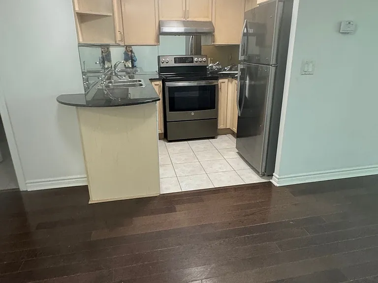 17 Barberry Pl #703 — Photo 7