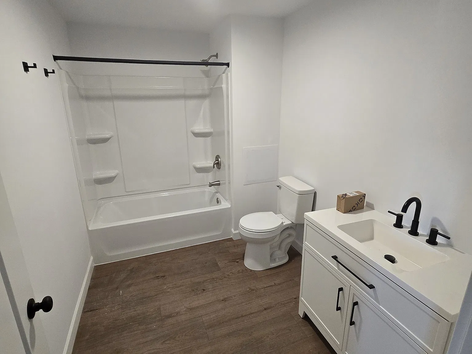 1 bed, 825 sqft, $1,195 — Photo 4
