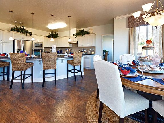 Oak 2,835 Sq. Ft 4 Bed 3 Bath