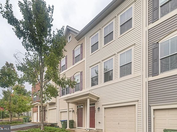 2nd image of 107 Magnes Pl #704