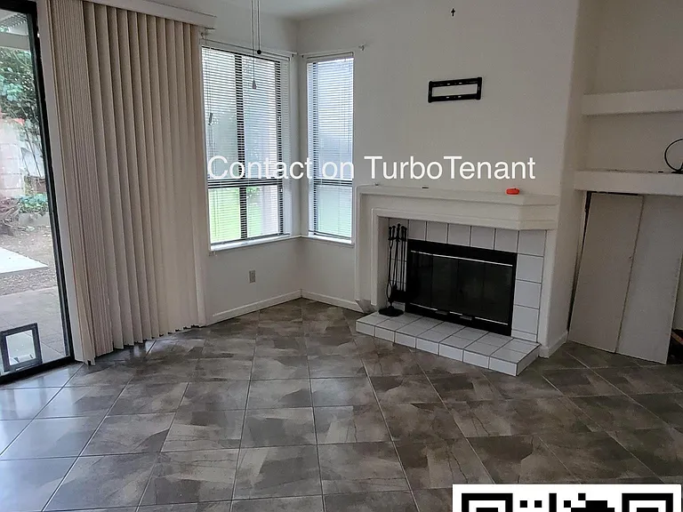5116 Lady Di Way — Photo 22