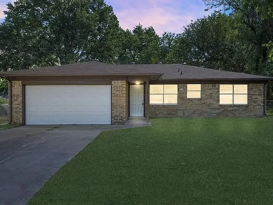 12135 E 31st Pl