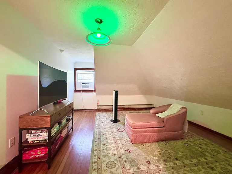 22 Greenough St #2A — Photo 10