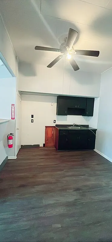 Studio, 1.0 bath, 1962 sqft, $600 — Photo 3