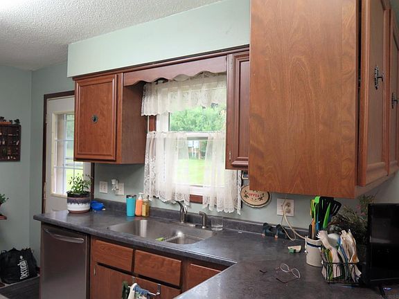 5th image of 616 Crescent Ave