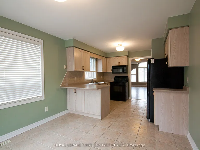 238 Wessenger Dr #UPPER — Photo 6