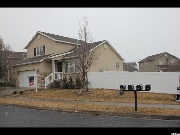 4th image of 4052 W Newland Loop N