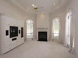 5th image of 3102 Meadow Oak Dr