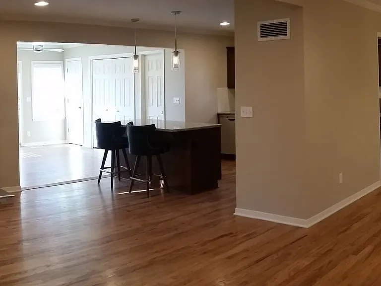 9428 Carter Overland Park — Photo 10