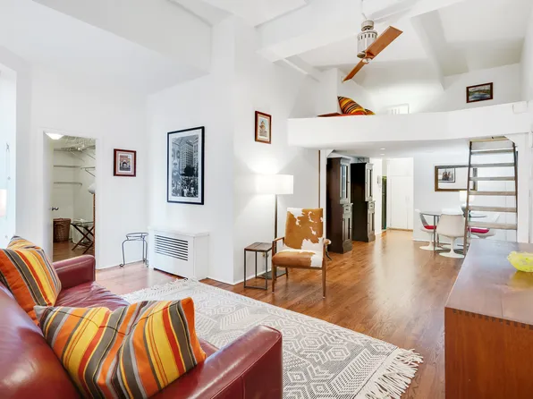 310 East 46th Street image 1 of 12