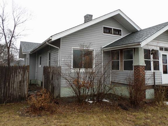 3rd image of 908 Washington Ave