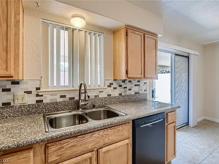 8053 Cetus Cir — Photo 3