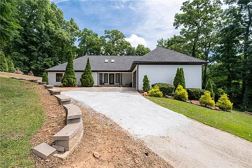 4610 Morton Rd Photo 1
