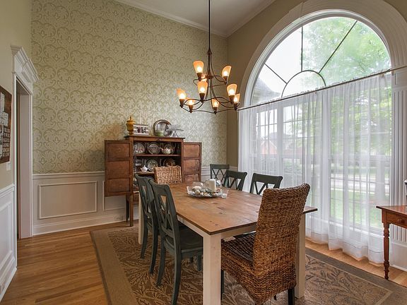 3rd image of 5437 Cavendish Dr