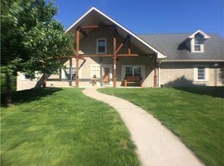 3805 Corinth Ct, Saint Joseph, MO 64506