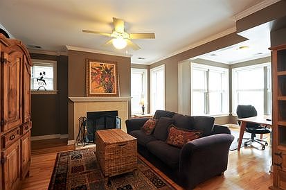 2nd image of 811 Hinman Ave #2