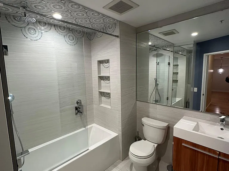 2208 Mission St #406 — Photo 8