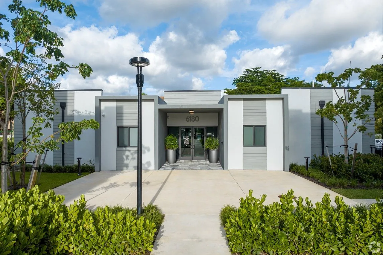 Legacy at Tamarac — Photo 2