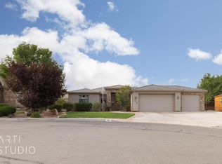 1012 E Silver Sage Cir, Washington, UT 84780