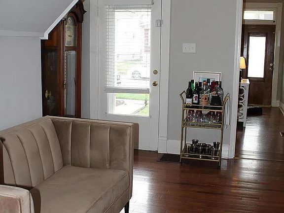 3rd image of 1715 Bonnycastle Ave