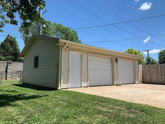 4th image of 2245 Citation Ave